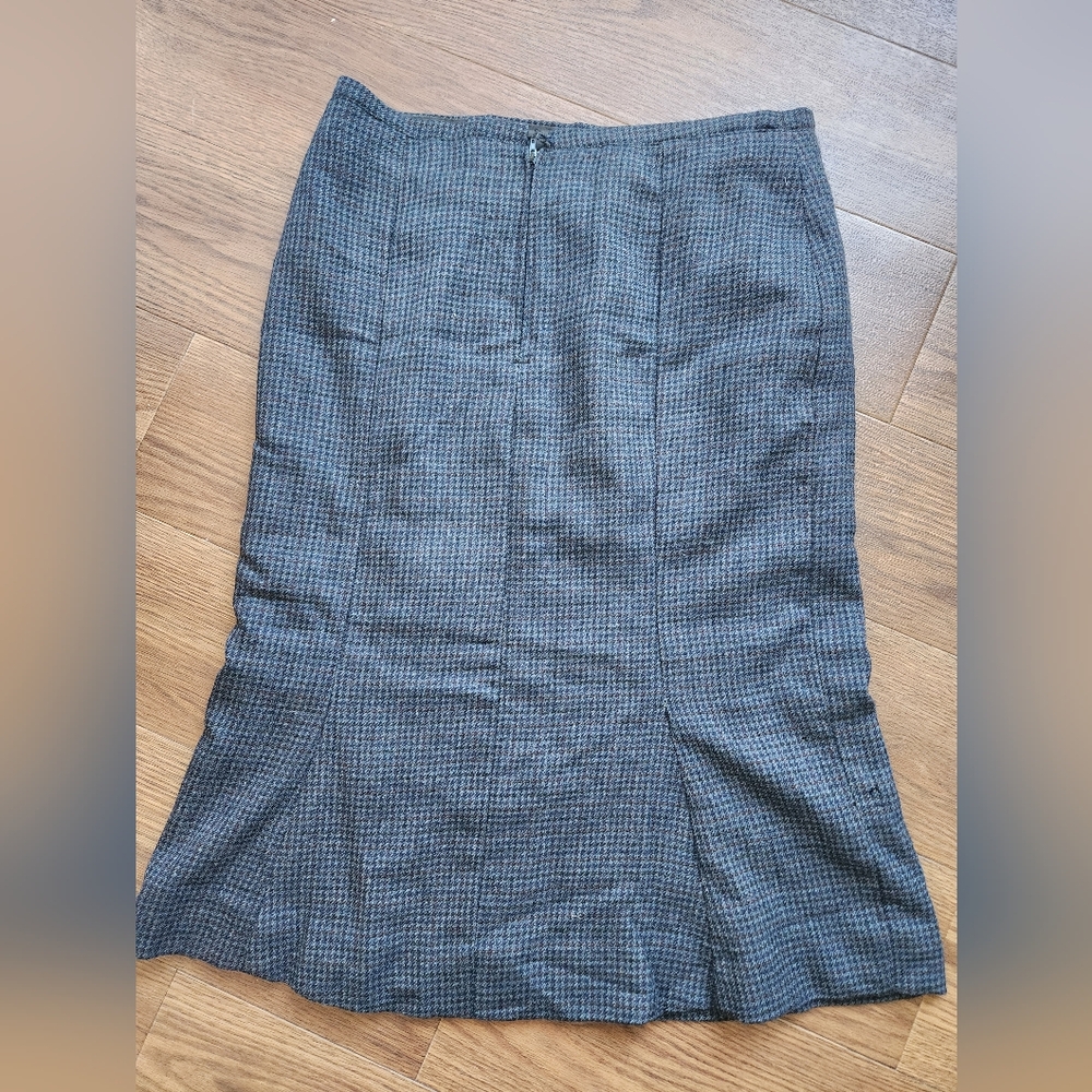 Handmade Wool Skirt - Picture 2 of 4